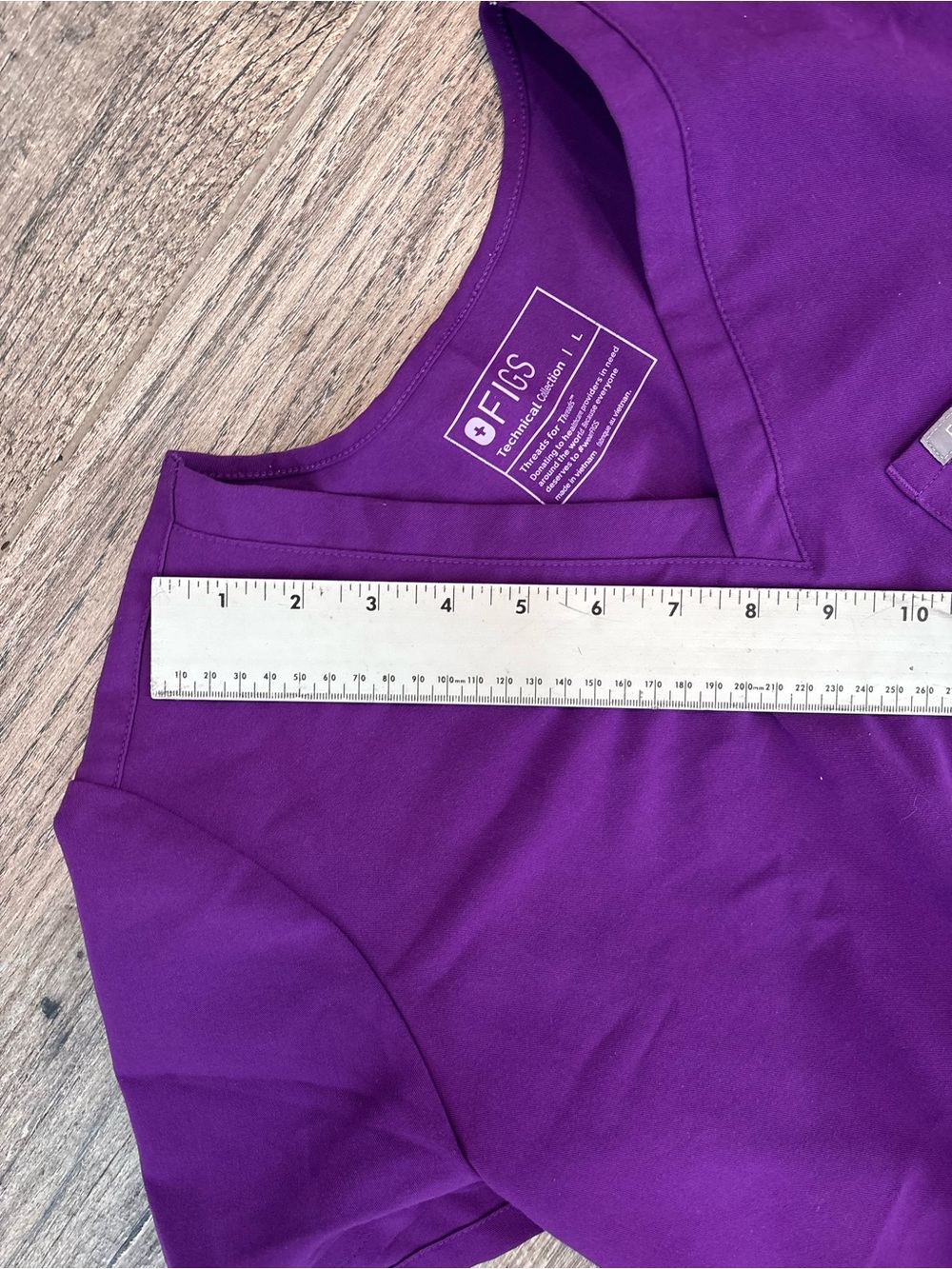 FIGS Women’s Purple Sz:L Preowned V-neck Short-sleeve 183# - Picture 5 of 6